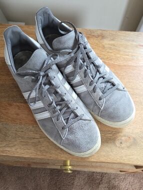 Adidas Gazelle Suede Sneakers Grey/White Men’s US10 – Classic Retro